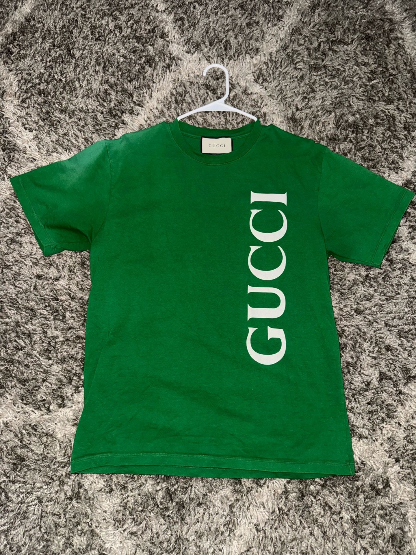 Gucci Vertical Logo Tee – 2018 Release – Authentic – Size M