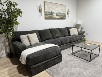 Large Mammoth Sectional Couch - Delivery Available