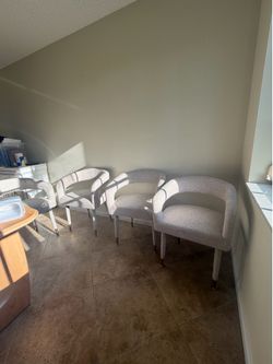 4 dinning chairs