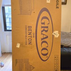 Graco Benton 4 In 1 Covertible Crib In Color Pebble Gray And Mattress  