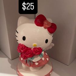 Hello Kitty Valentine Ceramics 