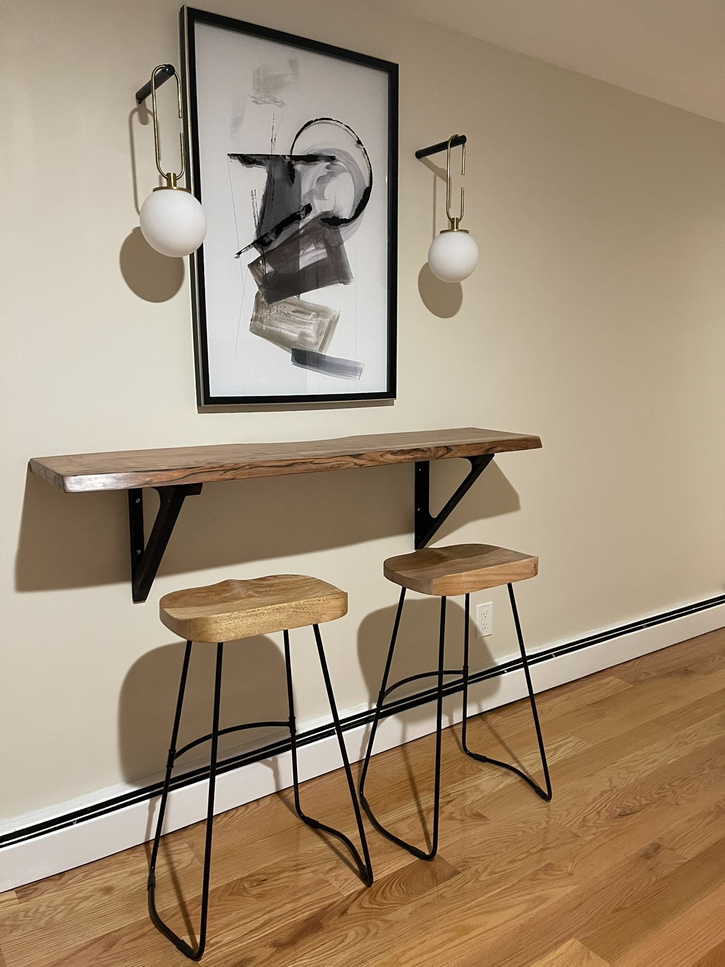Breakfast Nook w/Chairs