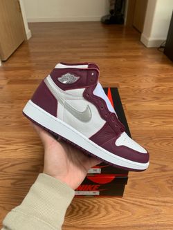 Nike air Jordan retro 1 Bordeaux size 4.5Y