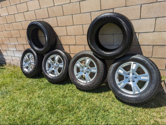 GMC ALLOY WHEELS SET OF 4 + 2 EXTRA TIRES