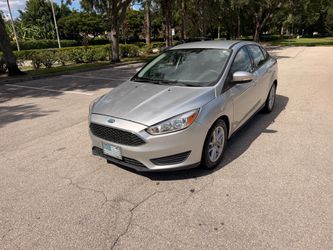 Ford Focus Sedan Silver