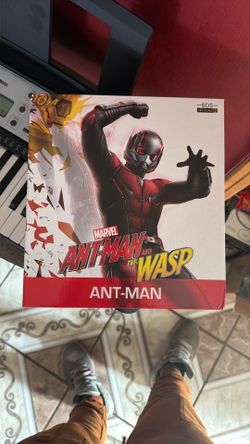 1/10 Scale Ant Man Statue