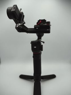 DJI RS 3 Mini Camera Gimbal Stabilizer
