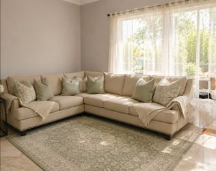 Sectional couch 🛋