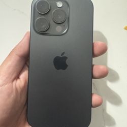 iPhone 15 Pro 128 GB At&T