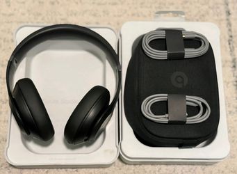 Beats Studio Pro Wireless Bluetooth Noise Cancelling Headphones Open Box