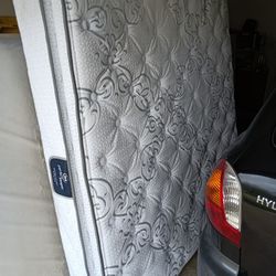 Brand New Out Of Plastic King Mattress 150.00