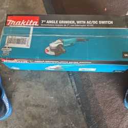 Makita 7 Inch Angle Grinder With Ac/Dc Switch
