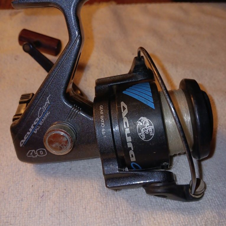 acura fishing reel Acura Cast Fishing Reel. for Sale in Menifee, CA