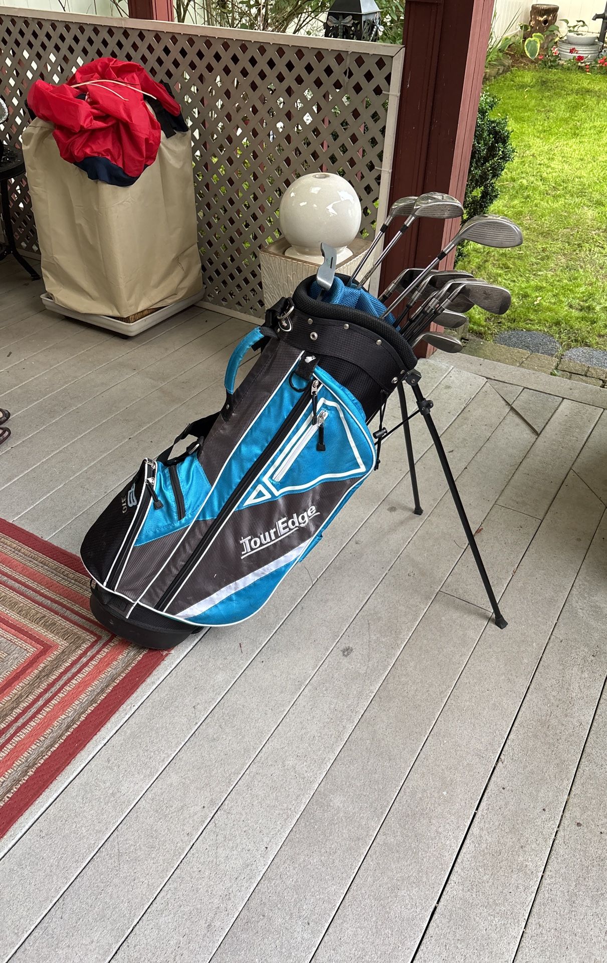 Tour Edge Golf Bag & Clubs