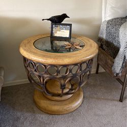 Round Glass Top End Table 
