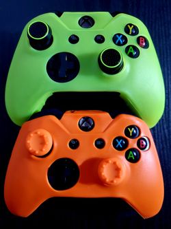 Custom Xbox One Controllers