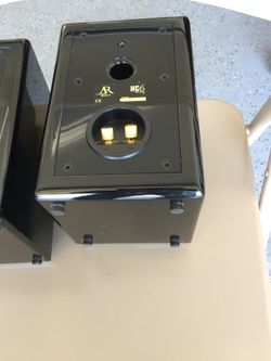 Acoustic research AR HC6 speakers, 2satellites for Sale in