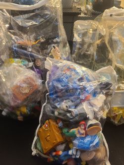 Huge Assortment of vintage 90's Happy Meal/ Kids Meal toys