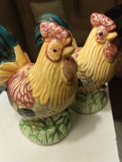 Vintage Rooster Salt & Pepper Shakers