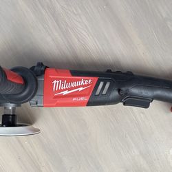 Milwaukee 2738-20 M18 18-Volt Fuel Lithium-Ion Brushless Cordless 7 inch Variable Speed Polisher (Tool-Only)
