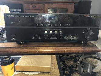 Yamaha 5.1, Model RX-V373 in very good condition w control and eq mic