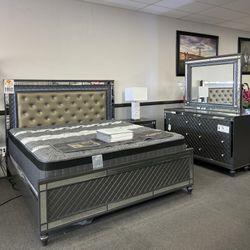 4PC Gray King Bedroom Set w/ LED Lights 