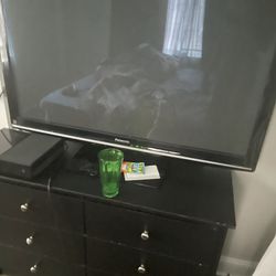 Dresser And Tv
