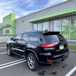 2020 Jeep Grand Cherokee Overland V8 