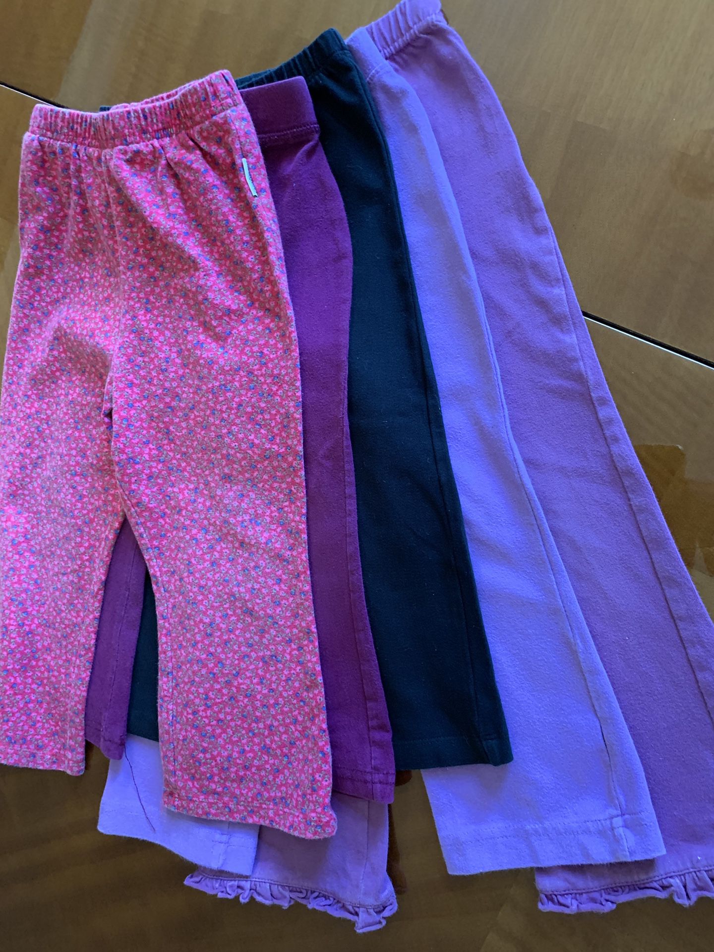 Girl size 2t and 3t leggings (bundle of 5)