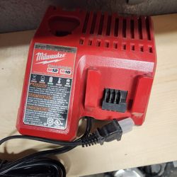 Milwaukee Charger M12 M18 New