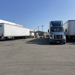 Parking Para. Camion