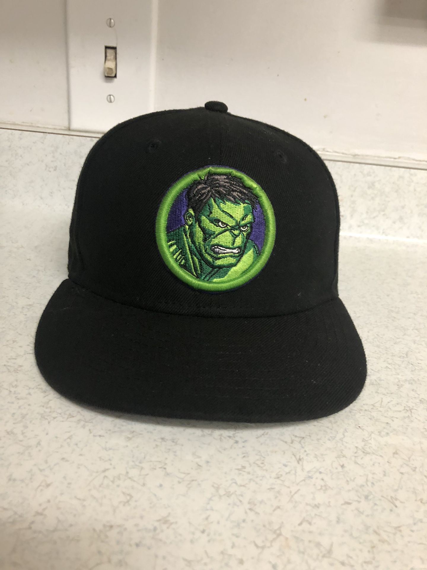 New Era 59fifty Incredible Hulk Marvel Comics Hat Cap Snap back *Rare*. 2018.