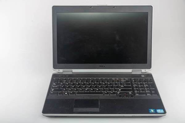 Laptop Computer Dell Latitude 15"