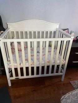 Baby crib