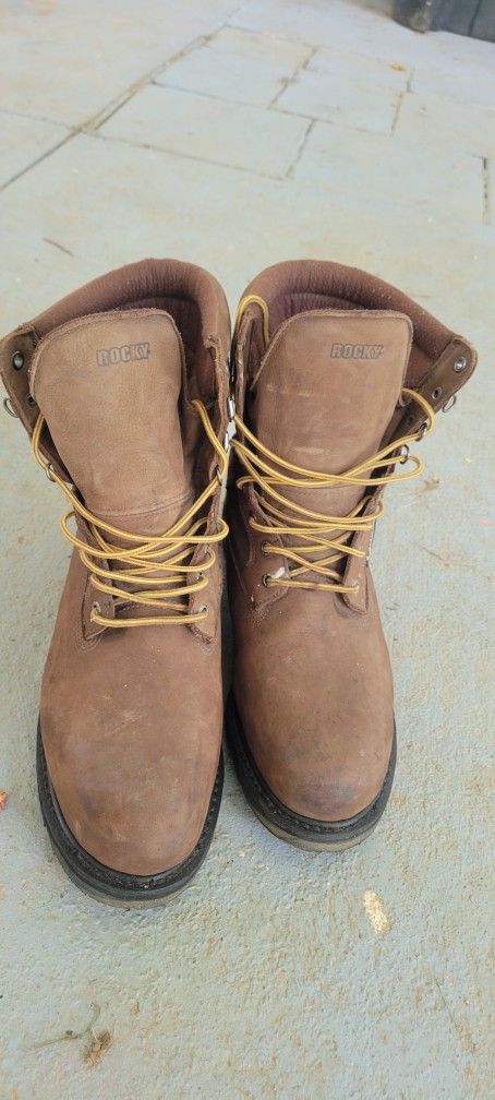 De Cuero Con Hiero Semi Nuevo