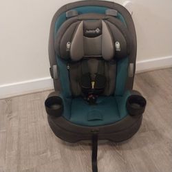 Safety 1st Grow and Go Car Seat