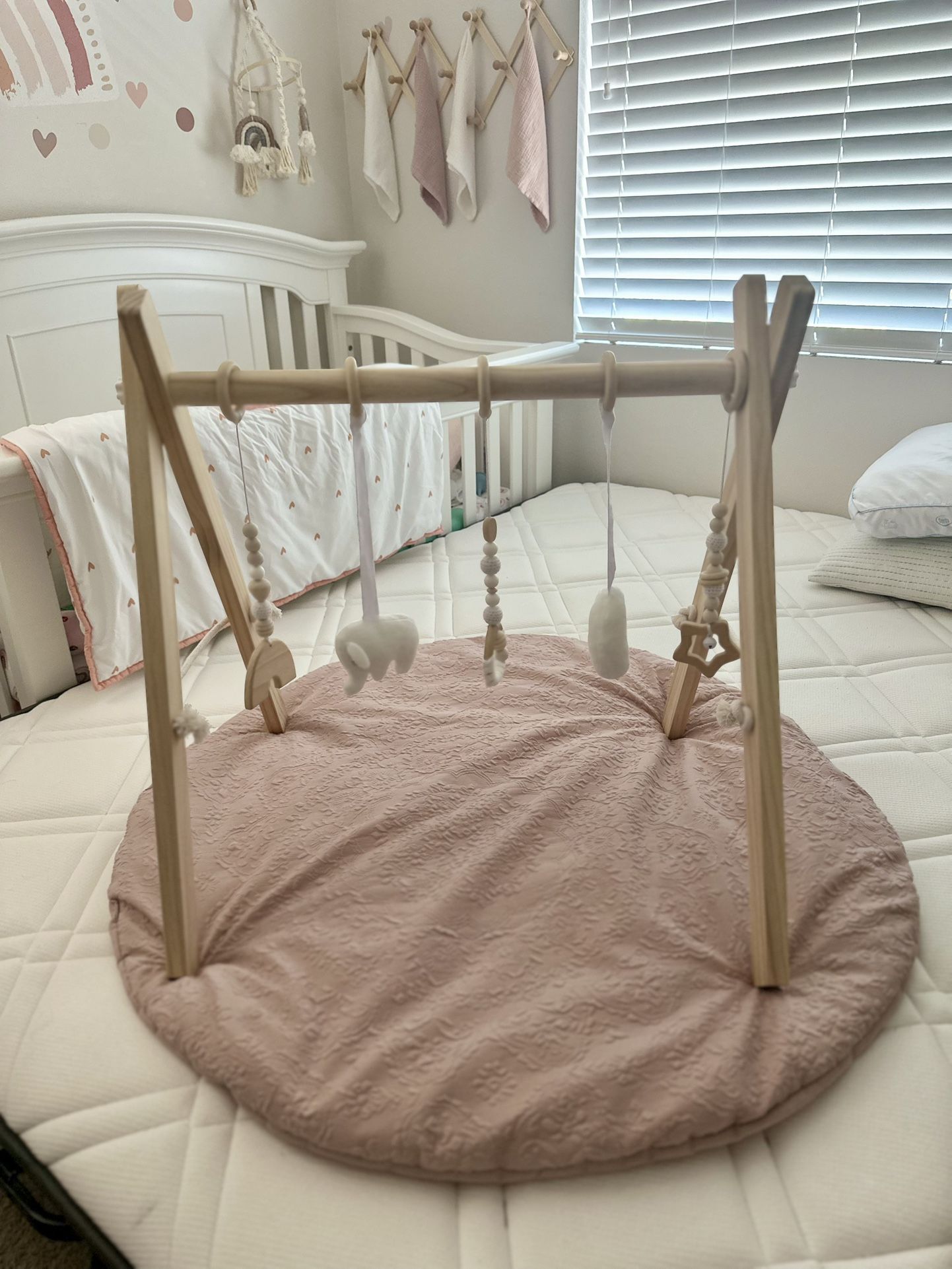 baby play gym with mat