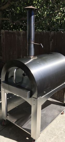 Wood Burning Pizza Oven (new)
