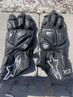 Motorcycle gloves
