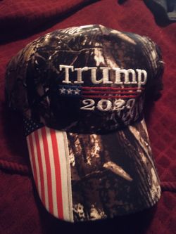 Camo Trump 2020 Hat.