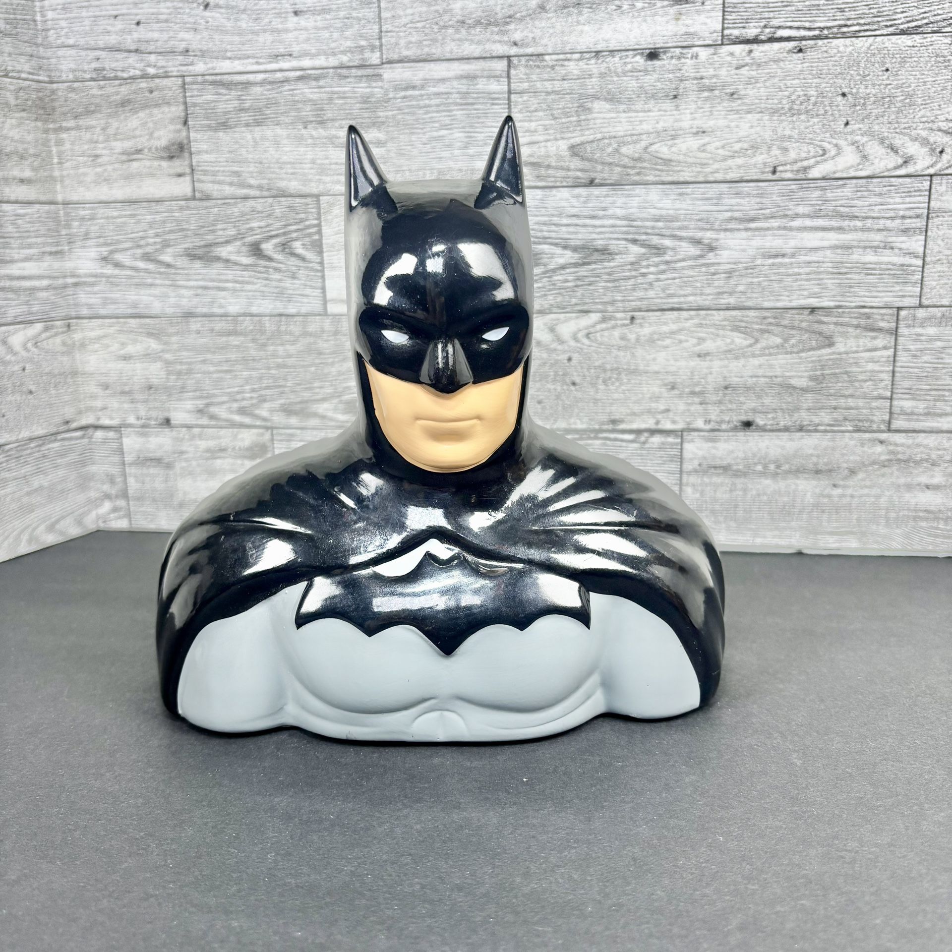 DC Comic - Ceramic Batman Bust Coin Piggy Bank - Made By FAB Starpoint