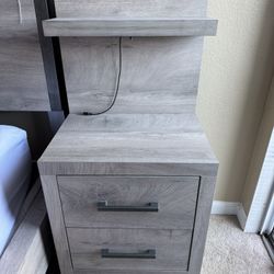 Like New Nightstand 