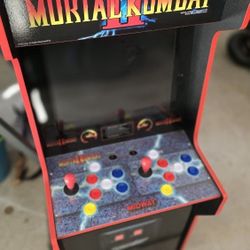 Arcade1Up Mortal Kombat II Legacy Edition – 12 Midway Classics – Barely Used!
