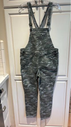 Justice girls size 20 plus camouflage overalls jumper
