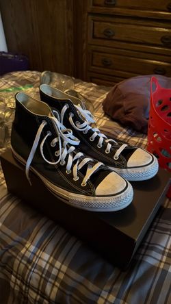 Men’s Chuck Taylor’s (Converse)