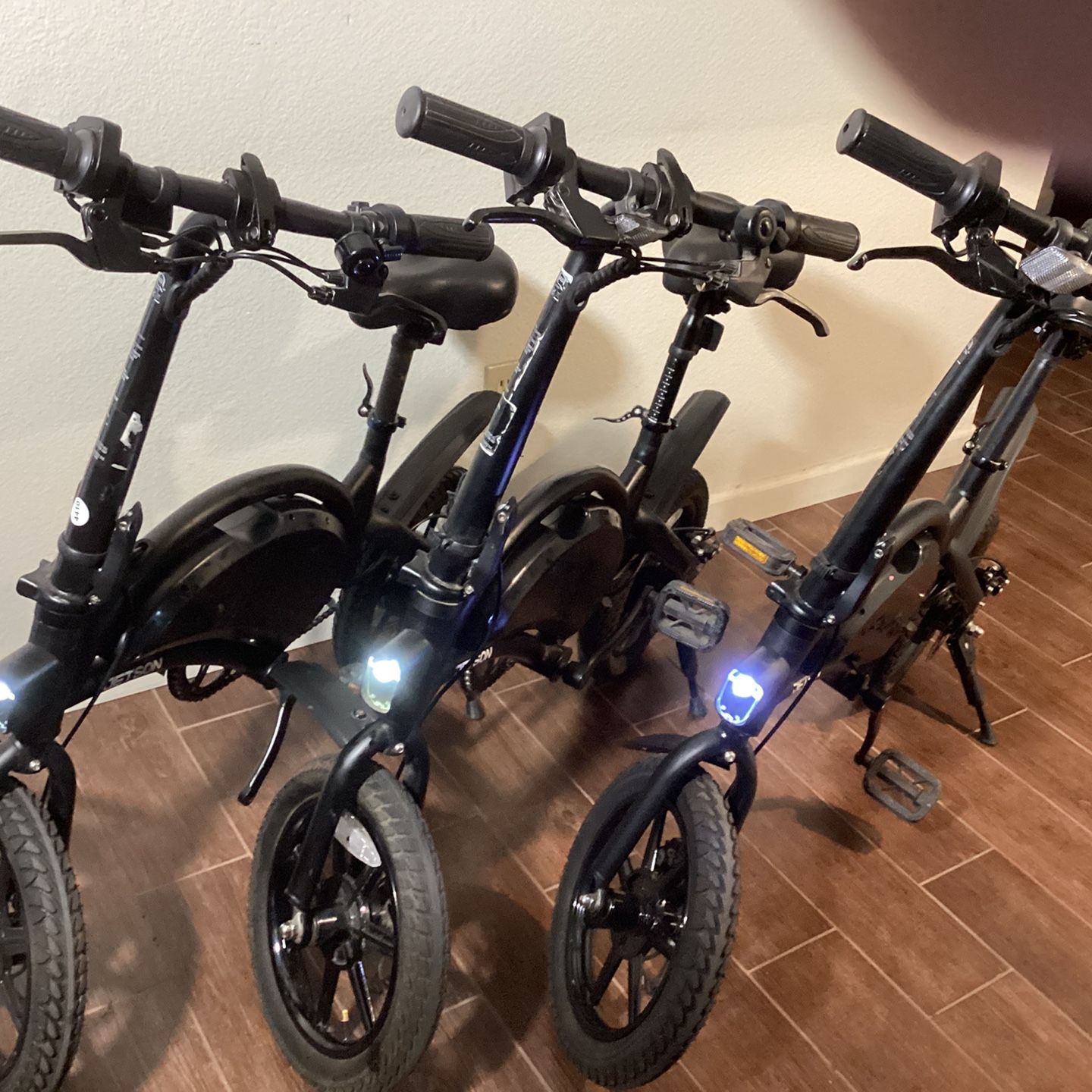 Jetson Bolt Pro eBike with 30 miles Max Operating Range 15.5 mph Max Speed Black for Sale in Woodville CA OfferUp