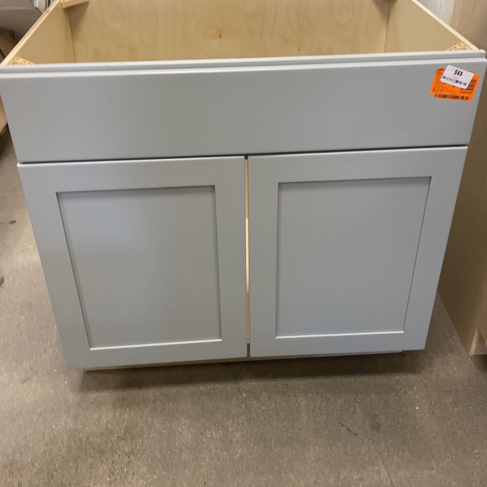 Hampton Bay Avondale Shaker Dove Gray Ready to Assemble Plywood 36 in Sink Base Cabinet (36 in W x 24 in D x 34.5 in H)