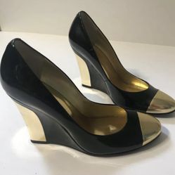Used ladies Black/gold NEXT Closed Toe Shoes Size 7.5 Wedges.