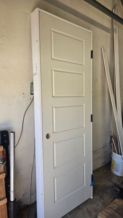 Rh swing bedroom door