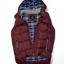 Burgundy and blue puffer vest with hood #pufferjacket